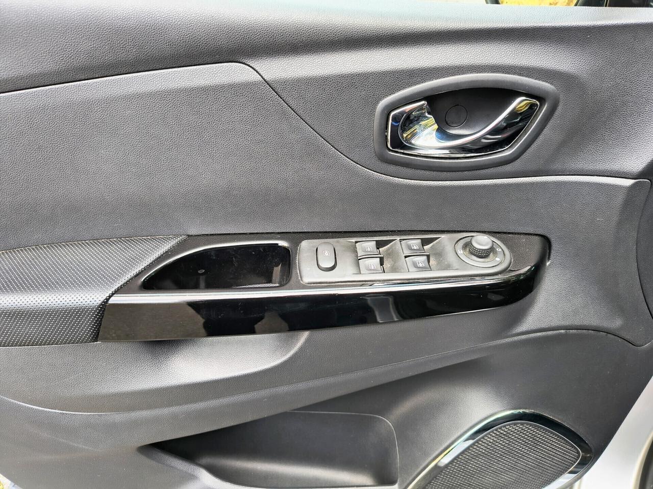 RENAULT CAPTUR CAMBIO AUTOMATICO 1.5 DIESEL 2017