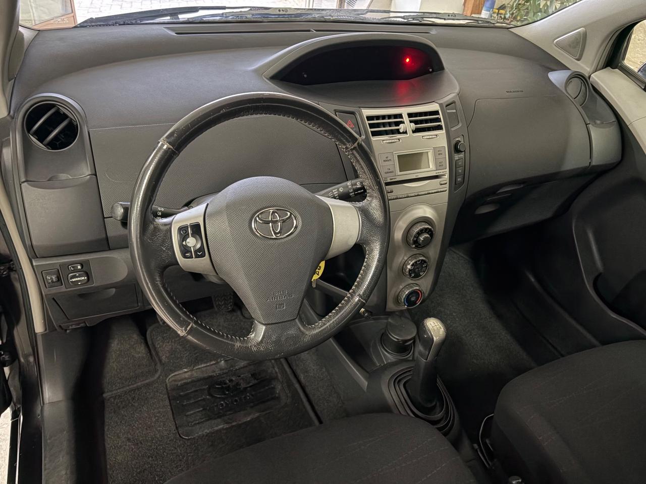 Toyota Yaris 1.0 131000 KM “COME NUOVA”