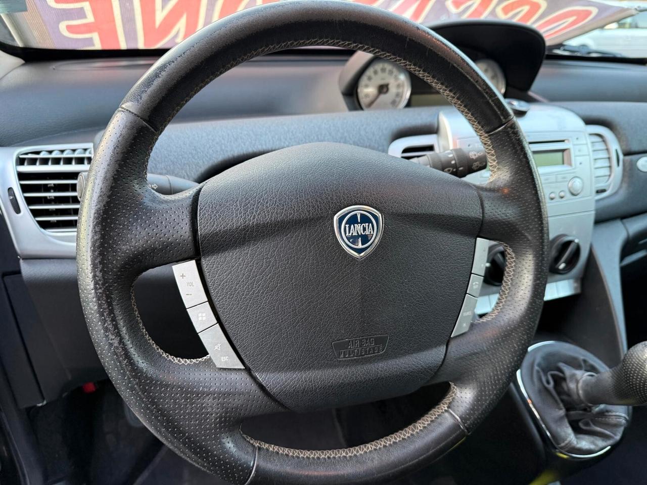 Lancia Ypsilon 1.3 MJT DIVA POCHI KM