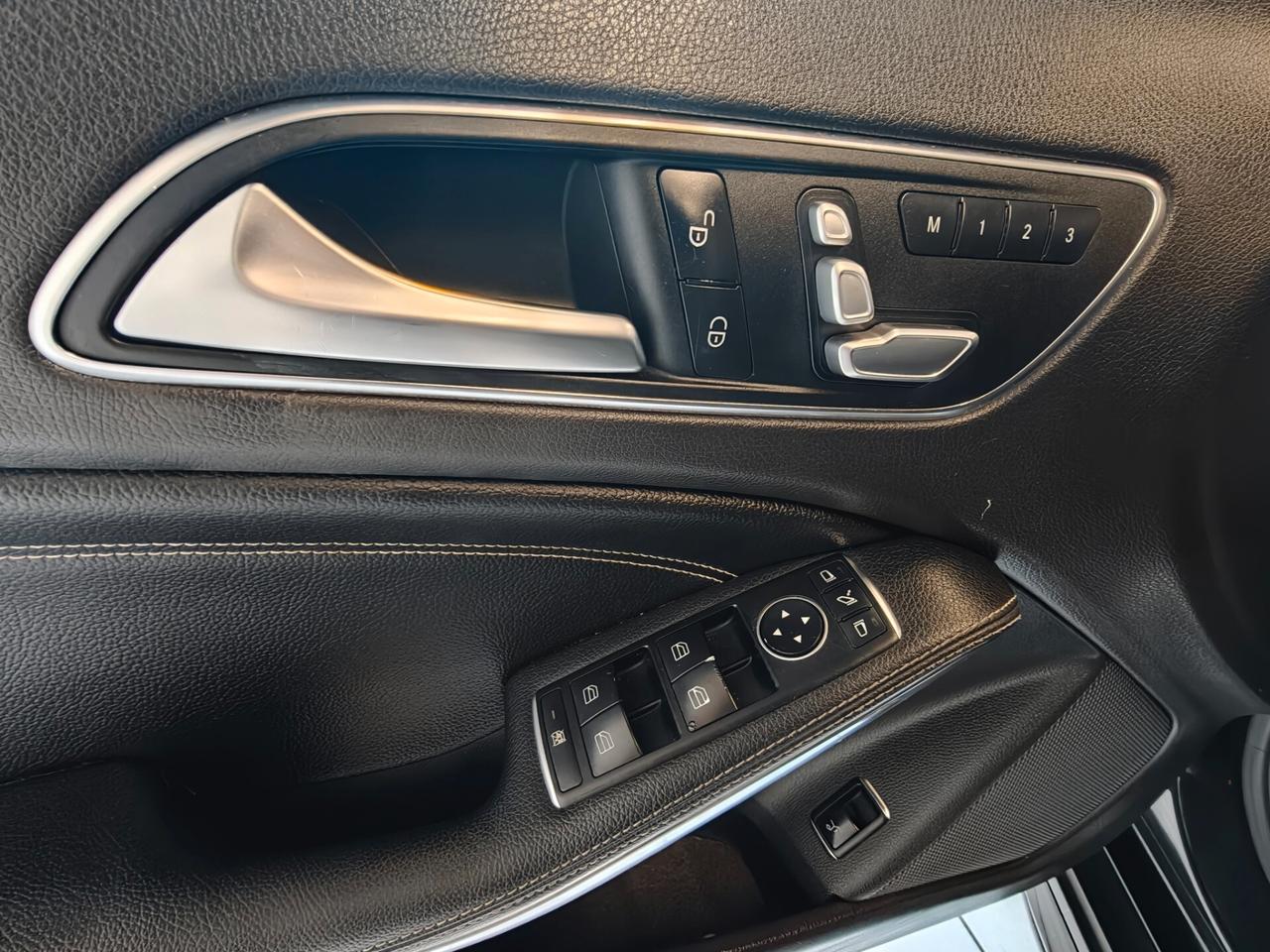 Mercedes-benz GLA 200 d Automatic Premium