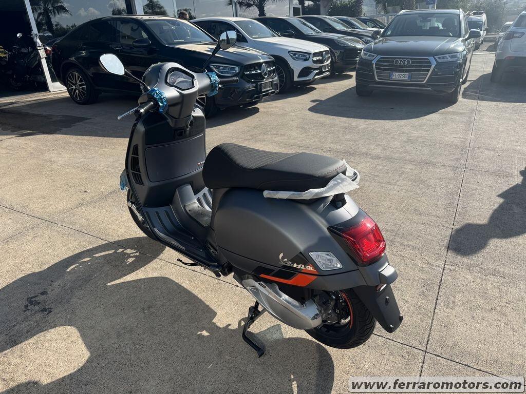 VESPA GTS SUPER SPORT NUOVA PRONTA CONSEGNA