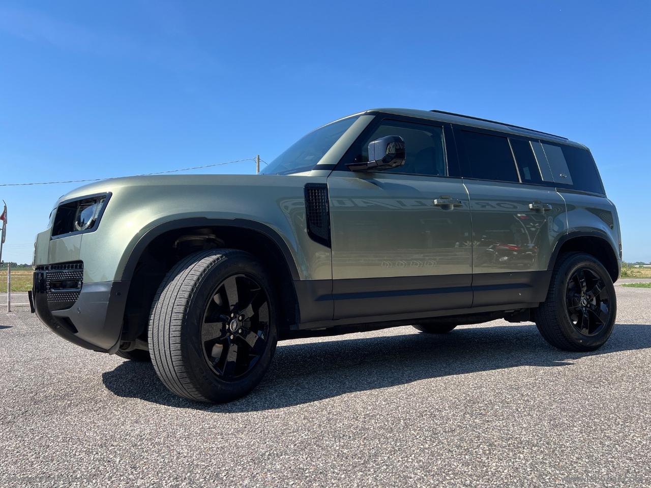 LAND ROVER Defender 110 3.0D I6 250 CV AWD Auto SE