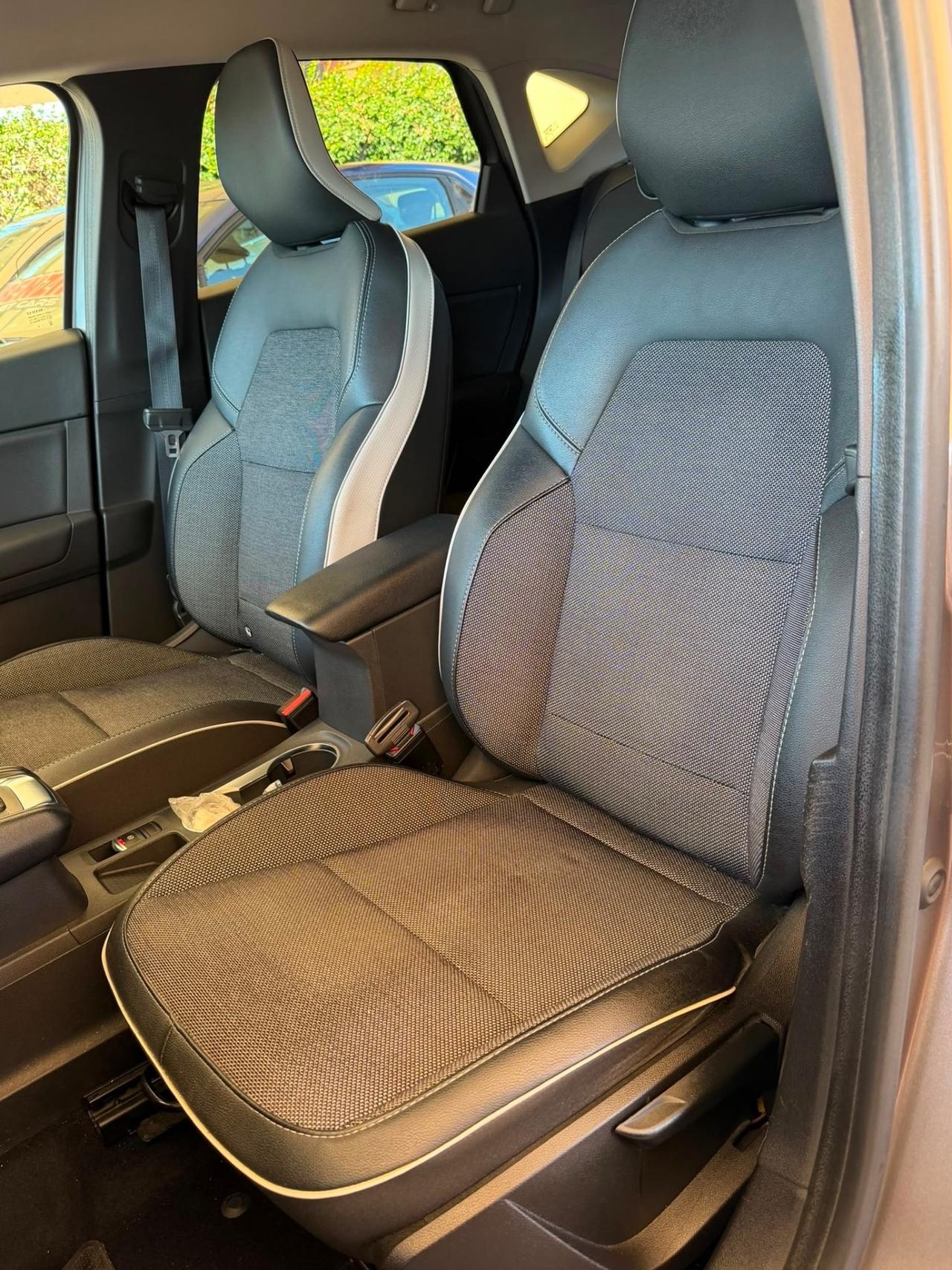 Renault Captur Blue dCi 115 CV EDC Initiale Paris