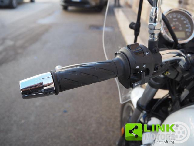 MOTO GUZZI V7 850 Special