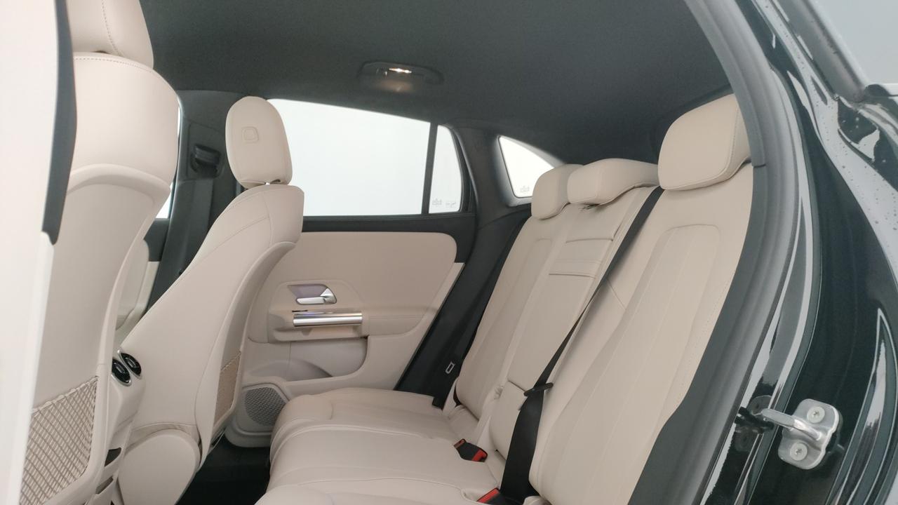 Mercedes-Benz GLA 200 d automatic