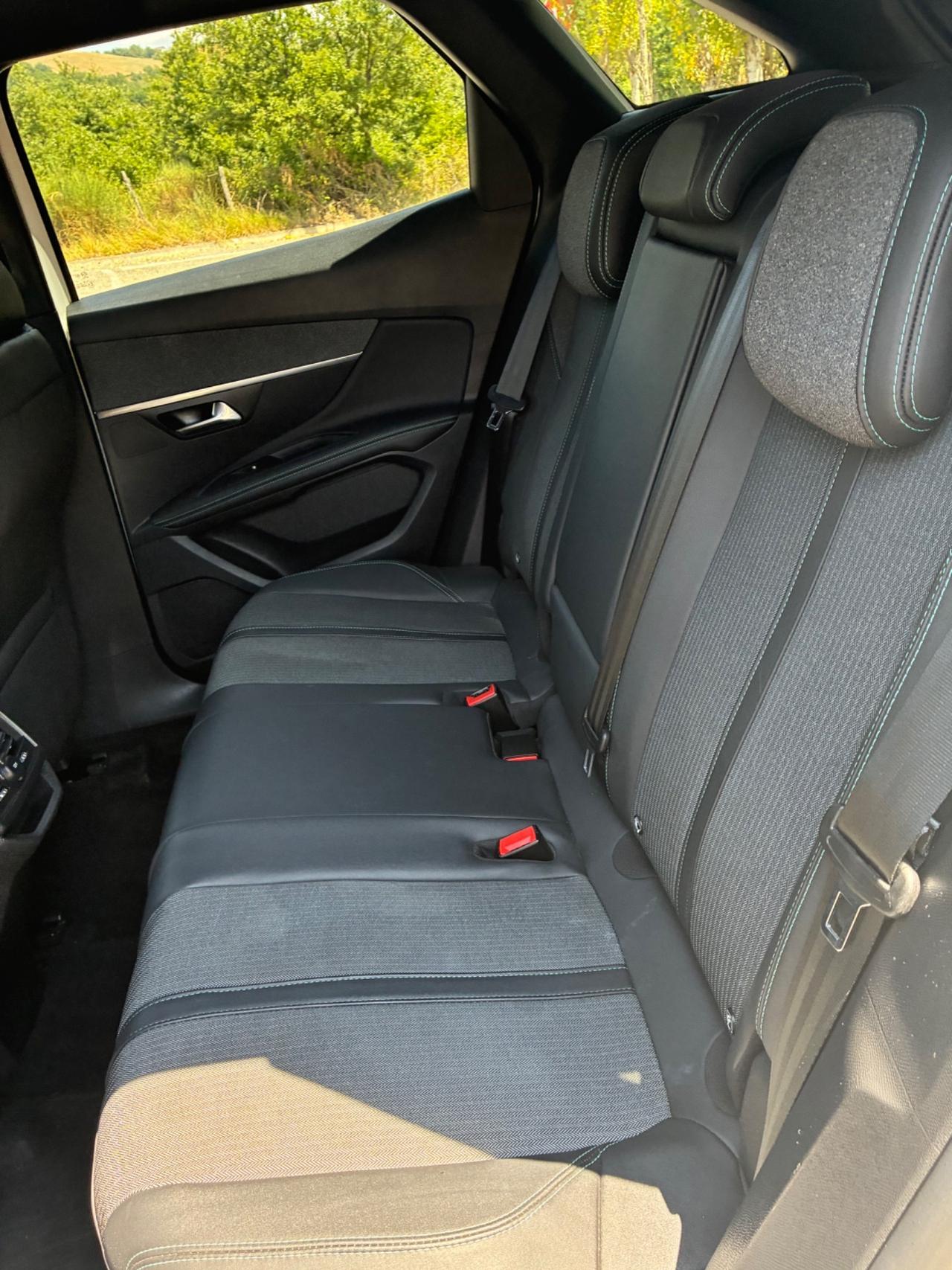 Peugeot 3008 BlueHDi 130 S&S EAT8 GT