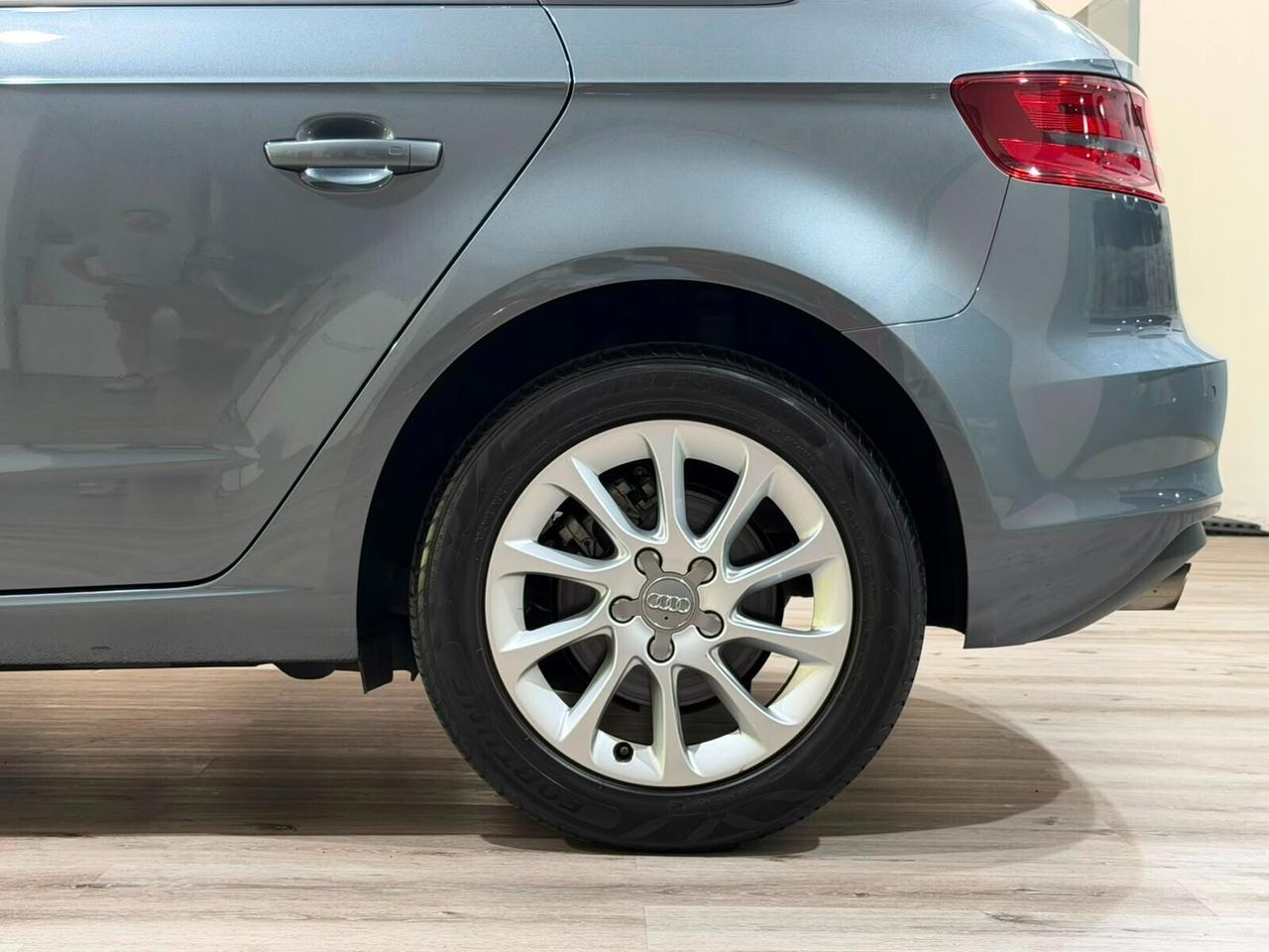 AUDI A3 SPORTBACK 1.6 TDI 105cv 119.000km