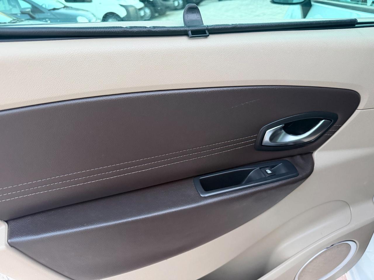 Scénic 2.0 dCi 150CV Proactive Luxe (automatica)