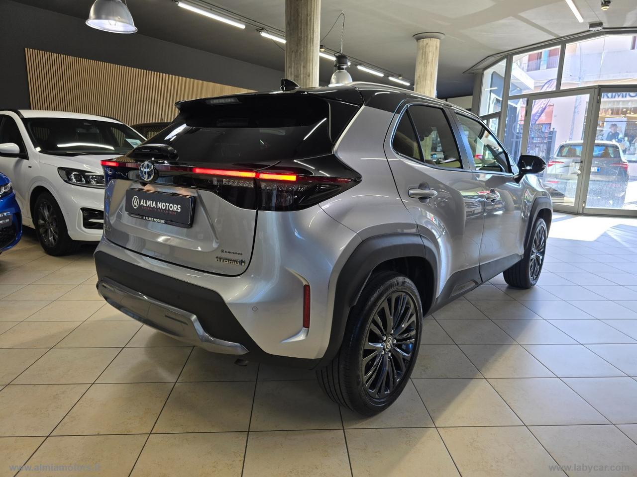 TOYOTA Yaris Cross 1.5 Hybrid 5p. E-CVT Advent.