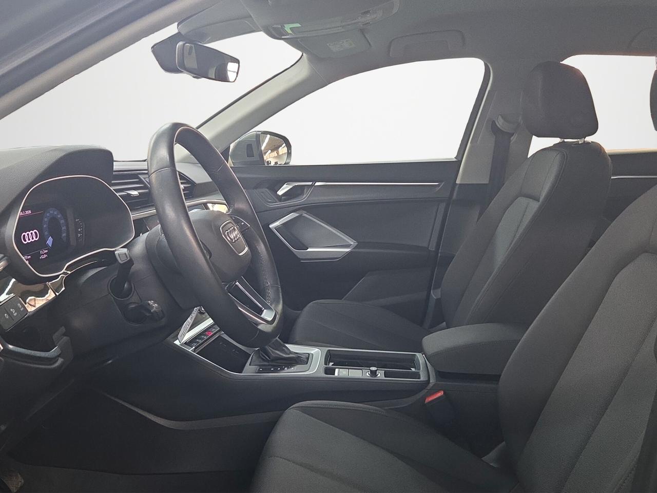 Audi Q3 SPORTBACK 35 TDI S tronic Business Plus