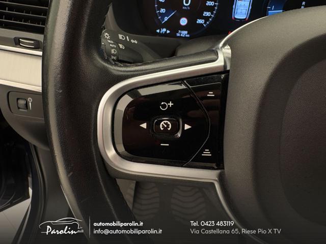 VOLVO XC90 B5 (d) AWD Geartronic 7 posti Momentum Pro Tetto