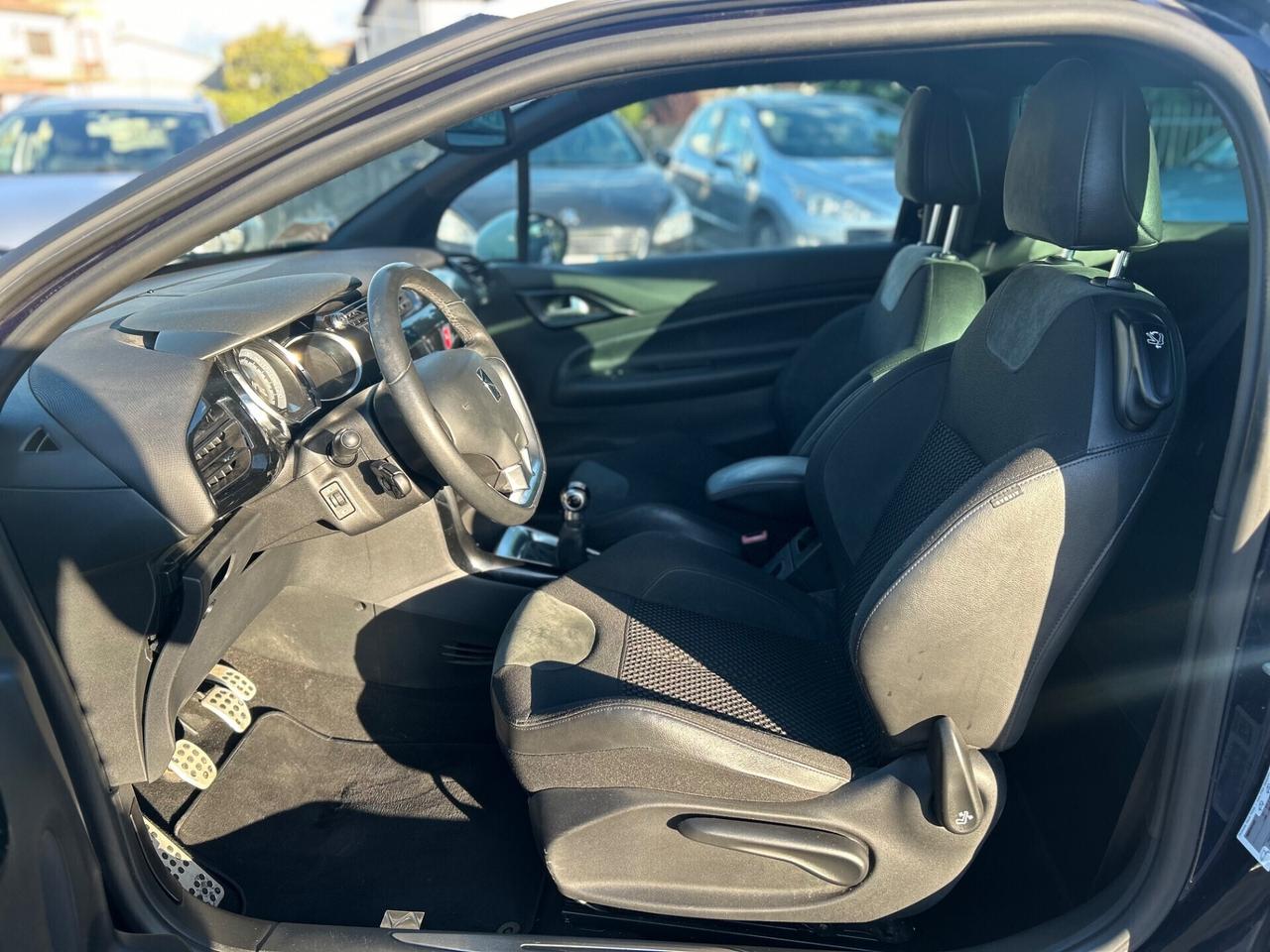 Ds DS3 DS 3 1.2 VTi 82 So Chic