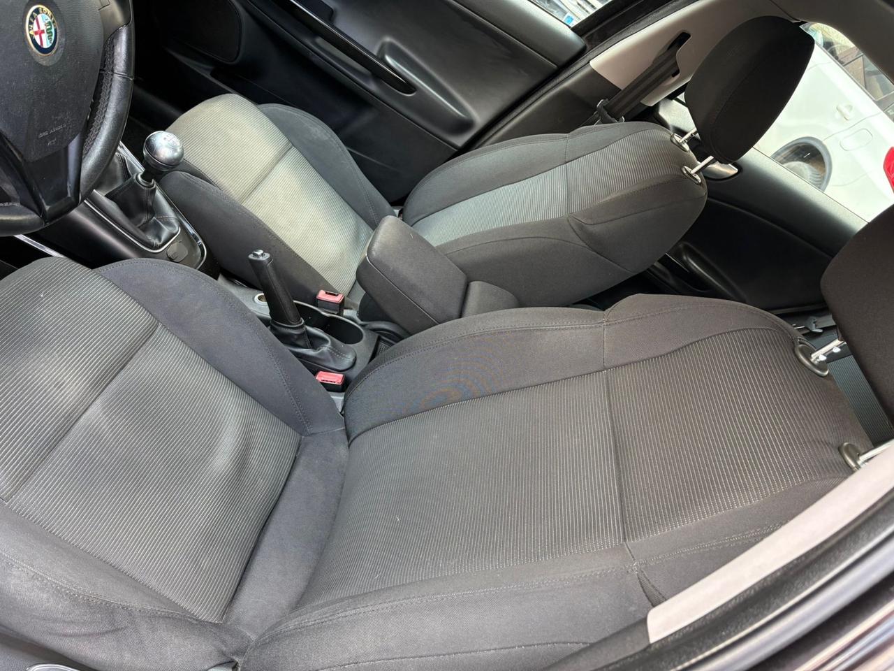 Alfa Romeo Giulietta 1.6 JTDm-2 105 CV Distinctive