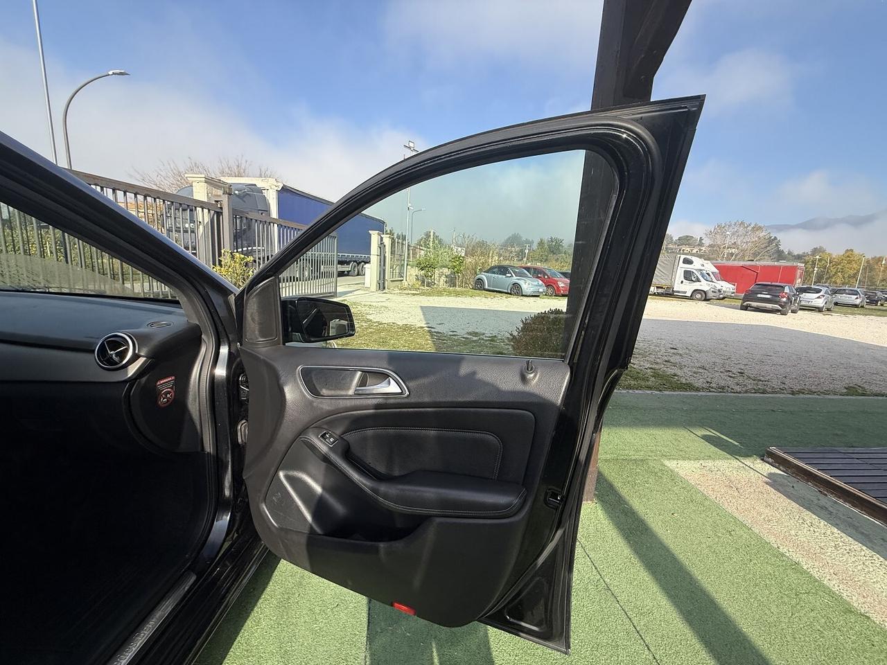 MERCEDES CLASSE B 180D