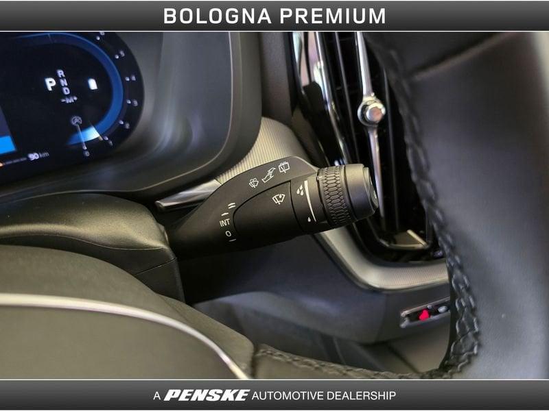 Volvo XC60 XC60 B5 AWD automatico Plus Dark