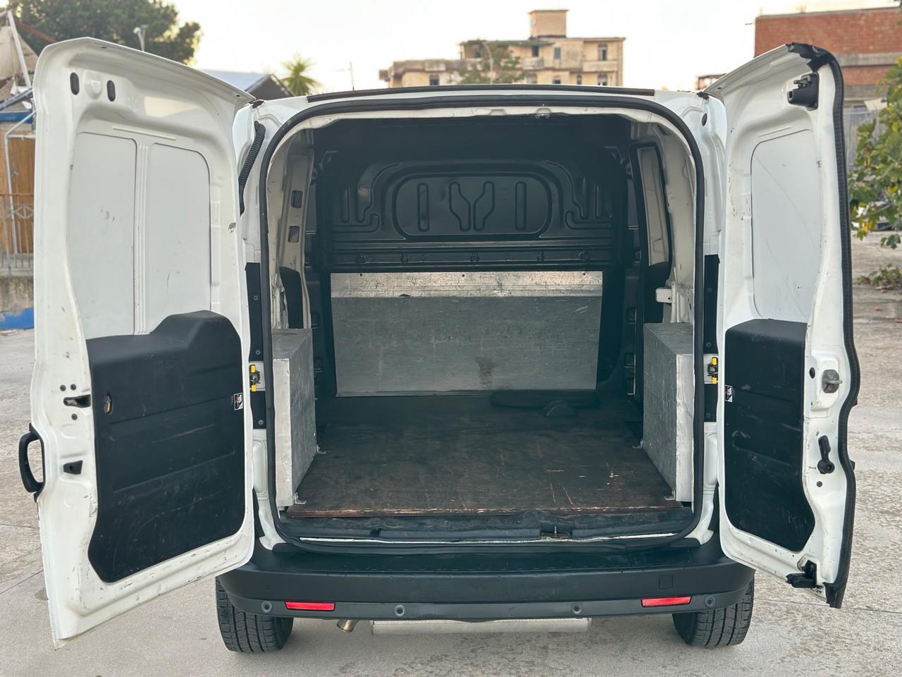 Fiat Doblò 1.4 Natural Power 120cv Cargo Maxi 2019