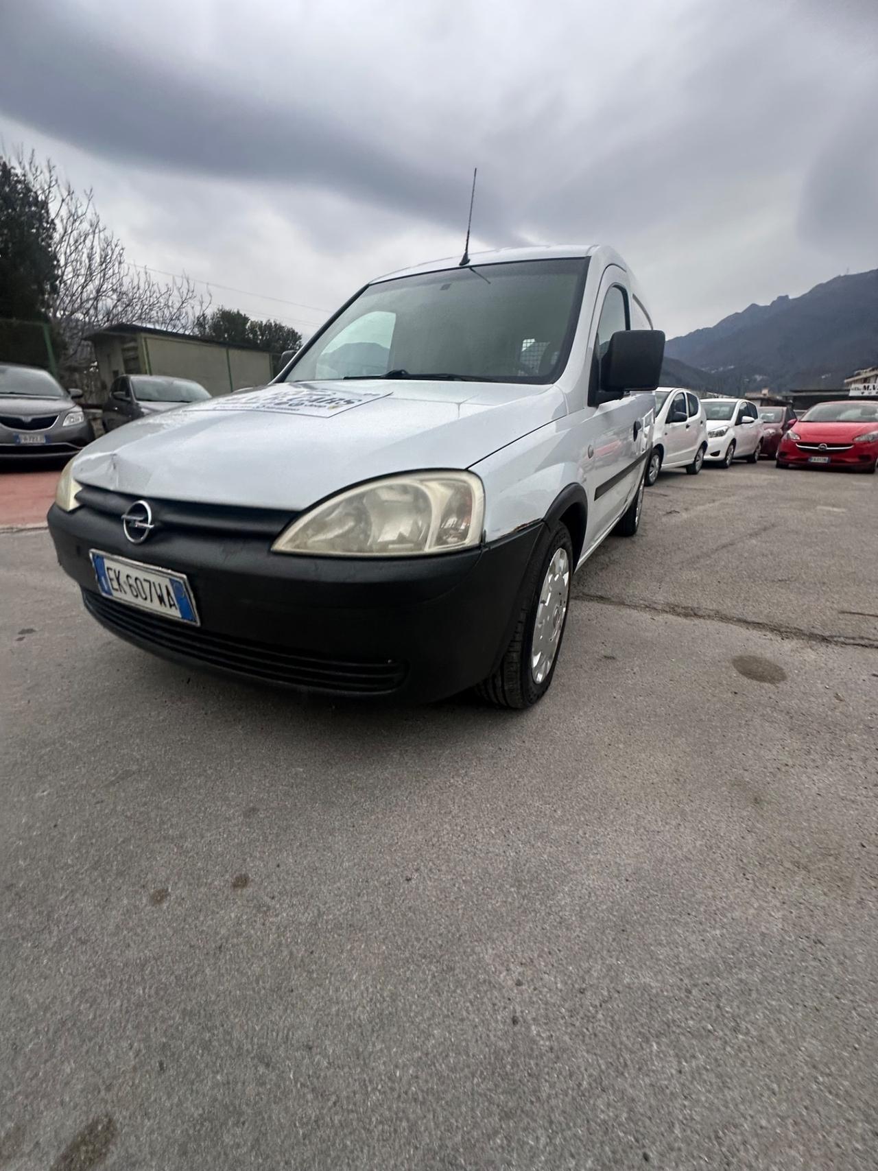 Opel Combo 13 CDTI