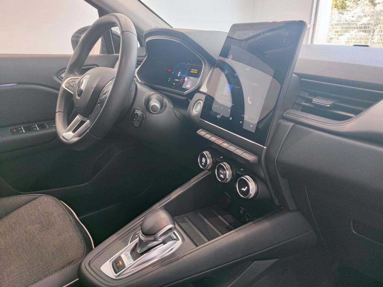 Renault Captur Plug-in Hybrid E-Tech 1 Initiale Paris
