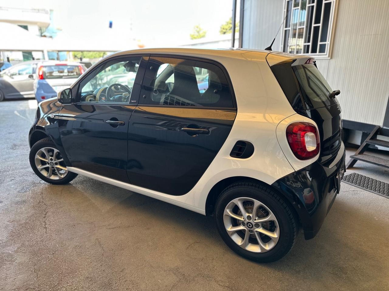 Smart ForFour Passion 1.0 Benzina 71 Cv "Led"