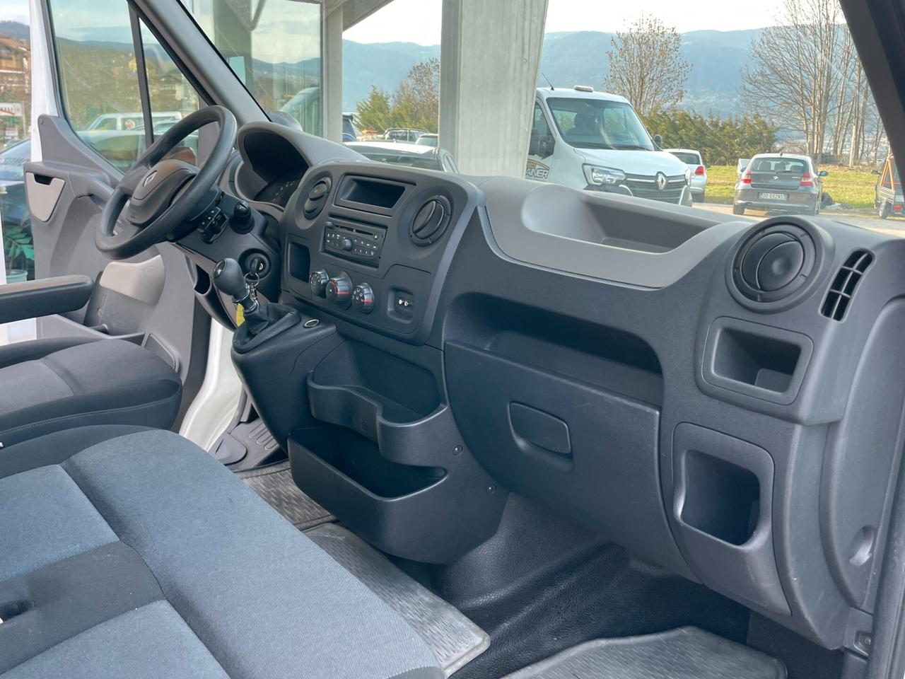 Renault Master 2.3dci 145cv CARROATTREZZI COMEAR