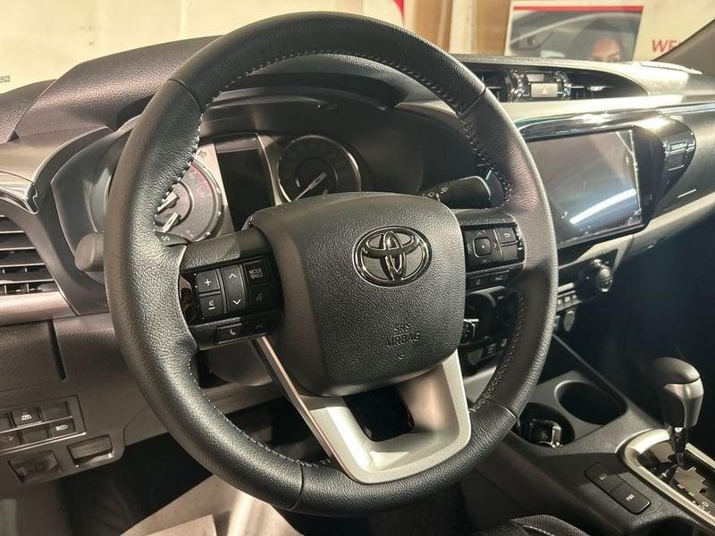 Toyota Hilux 2.8 D 4WD Automatico Double Cab EXECUTIVE