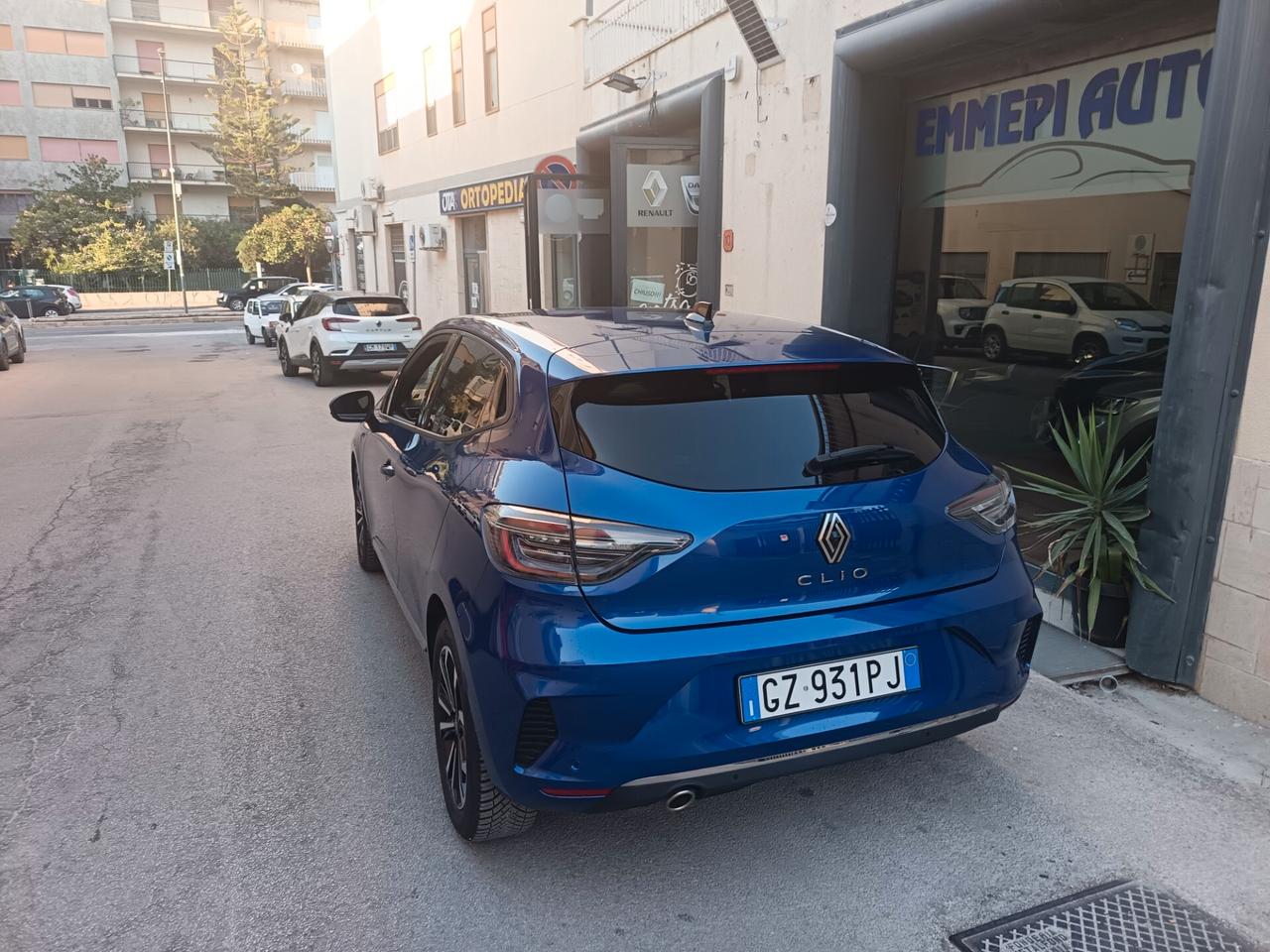 Renault Clio 1.0- 90 CV Techno KM18000 Garanzia Renault
