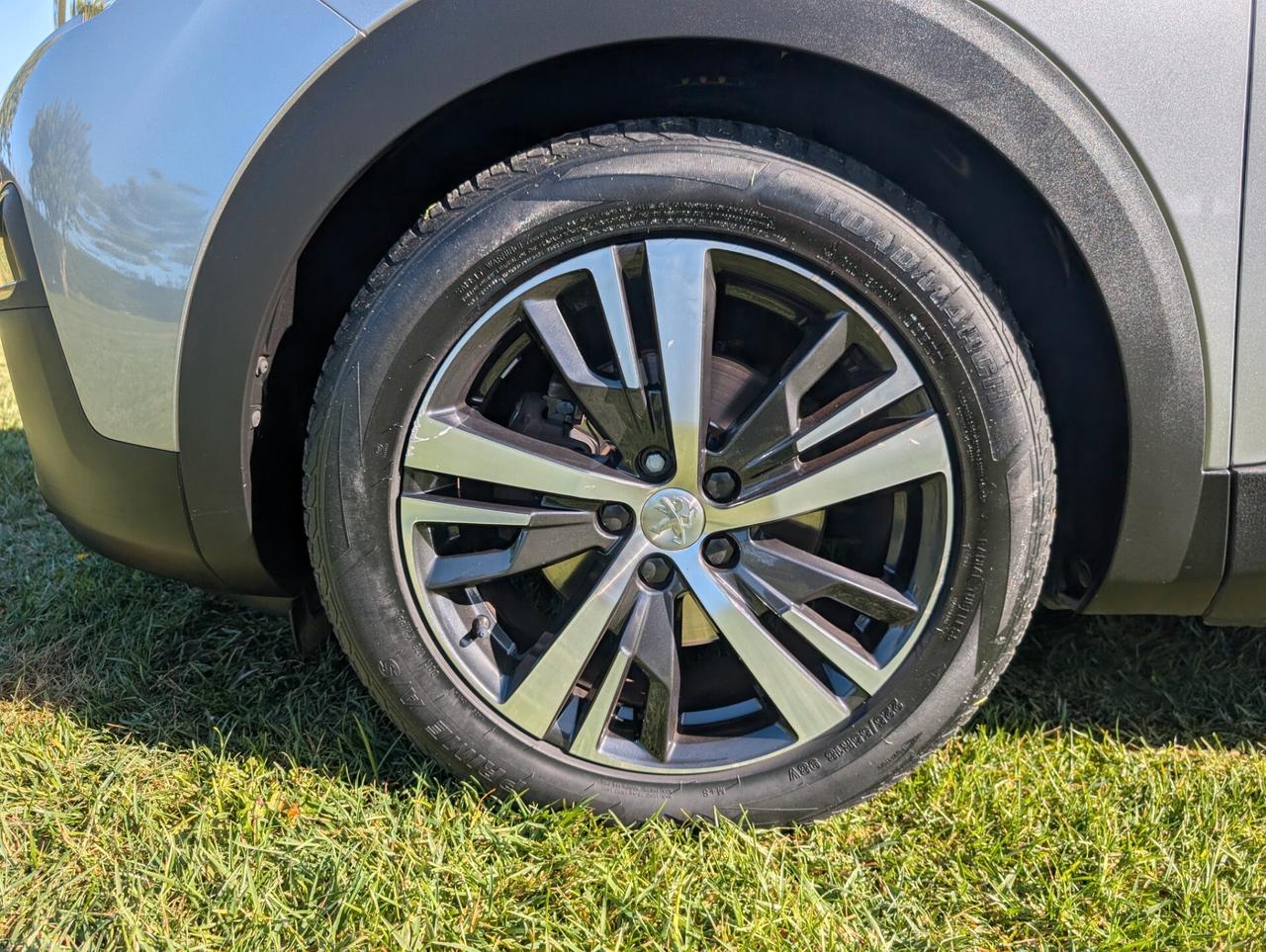 Peugeot 3008 BlueHDi 130 S&S EAT8 Allure