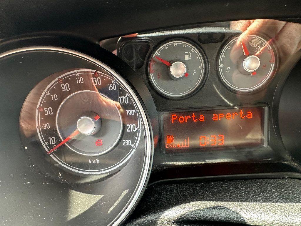 Fiat Punto 1.4 5P Natural Power Easy