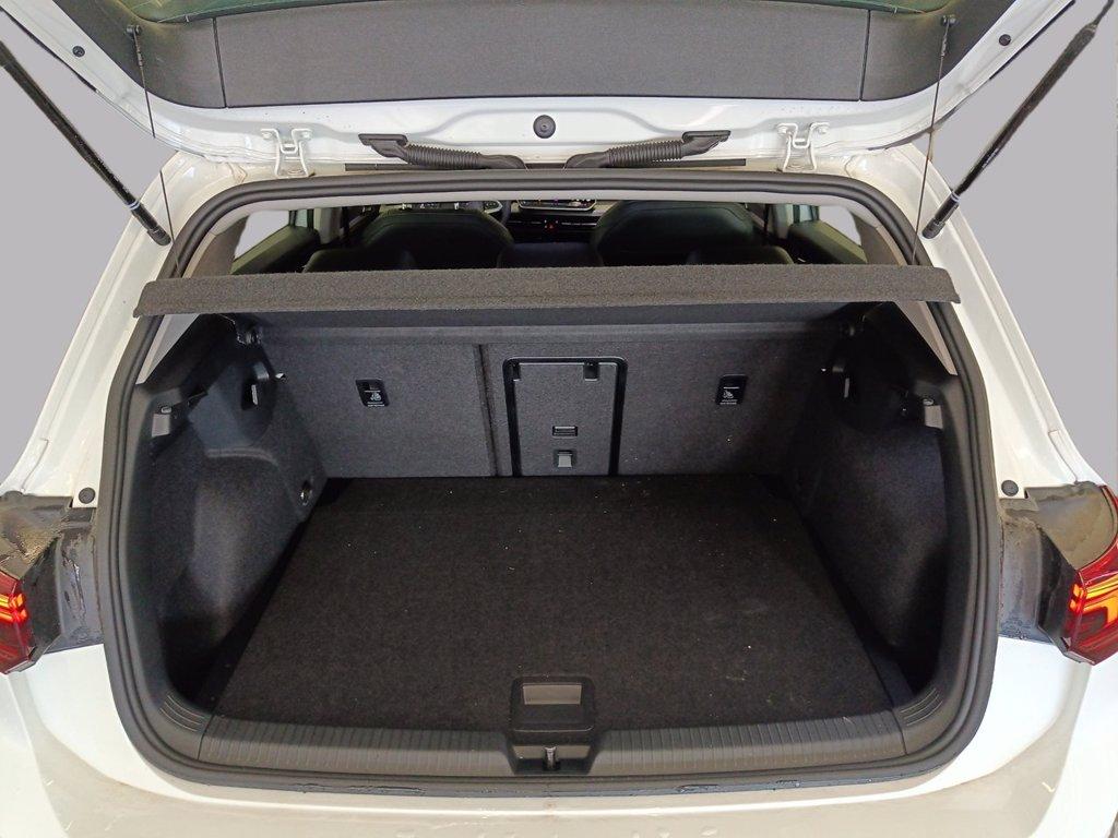 VOLKSWAGEN Golf 1.5 tsi style 150cv del 2025