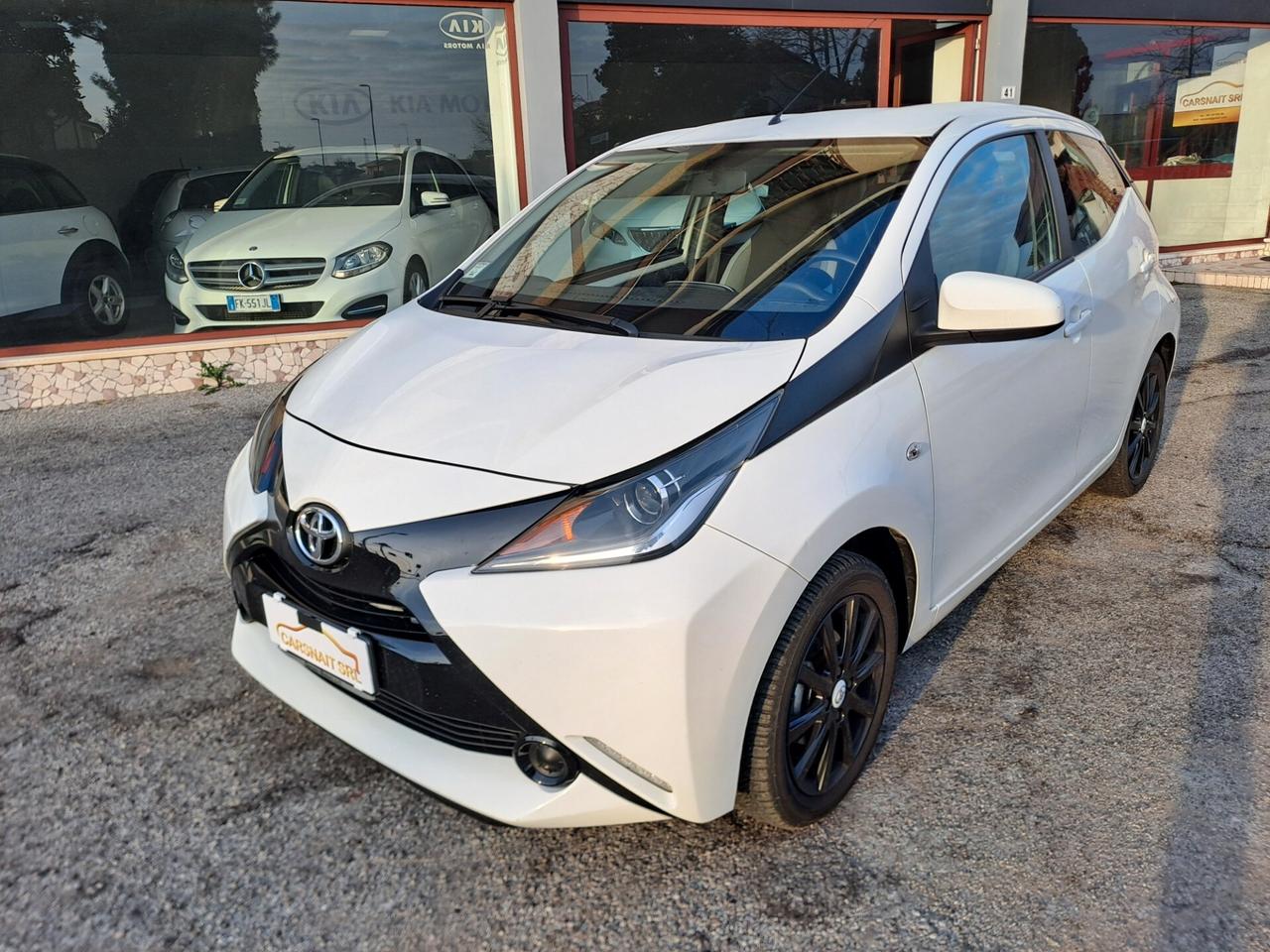 Toyota Aygo 1.0 VVT-i 69 CV 5 porte x-cool