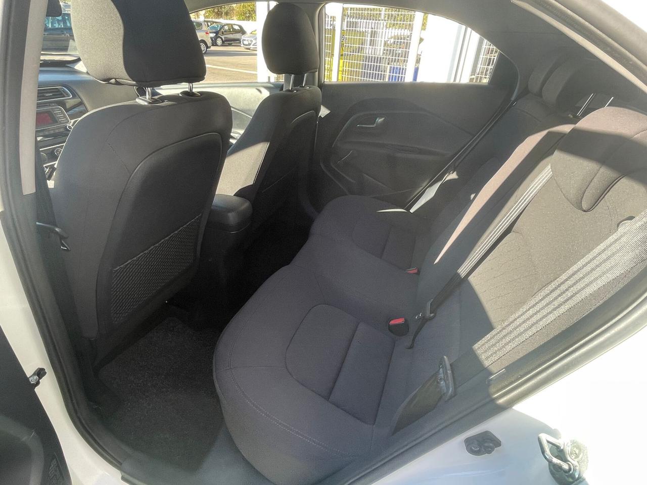 Kia Rio 1.2 CVVT 5p. Cool