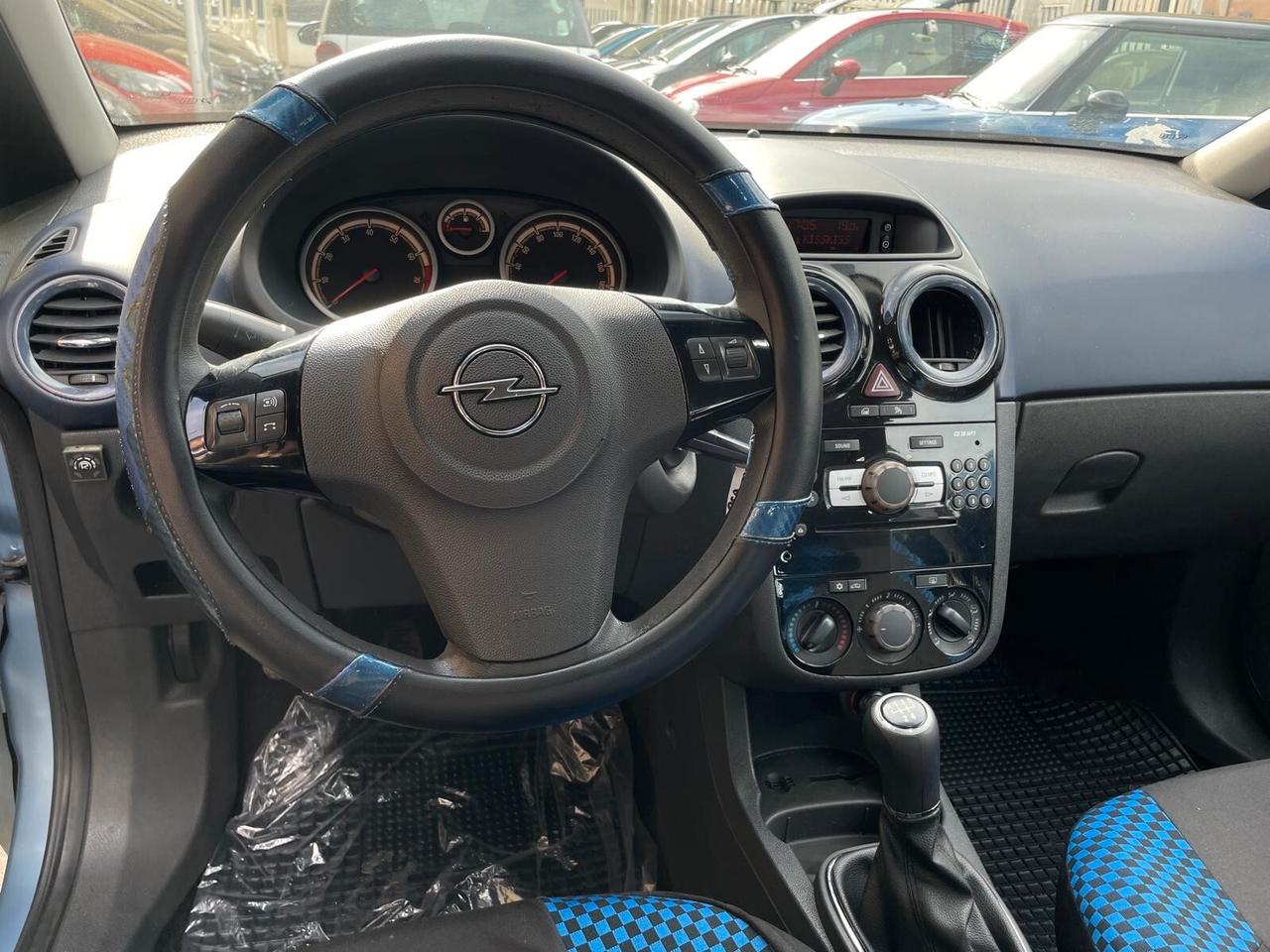 OPEL CORSA 1,2 BENZ/GPL