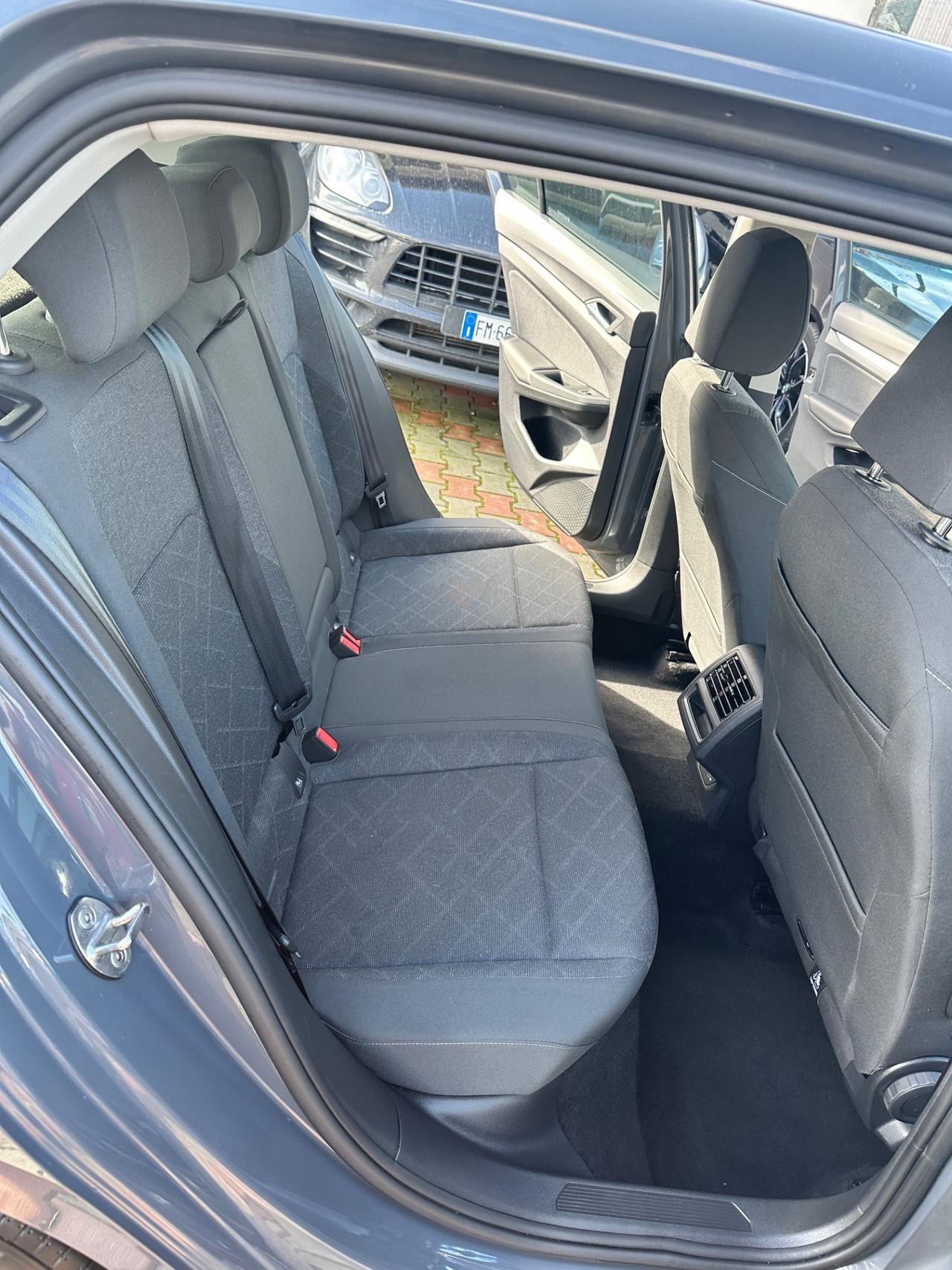 Volkswagen Golf 2.0 TDI 115 CV SCR Life