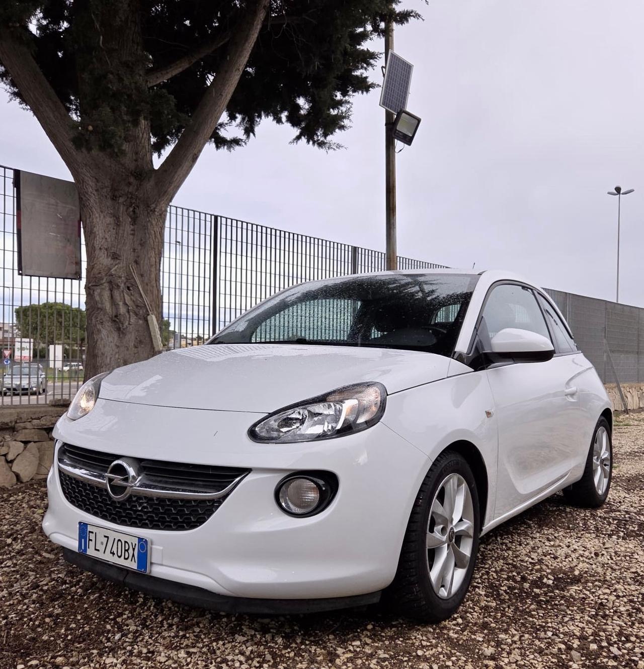 Opel Adam 1.2 70 CV Jam