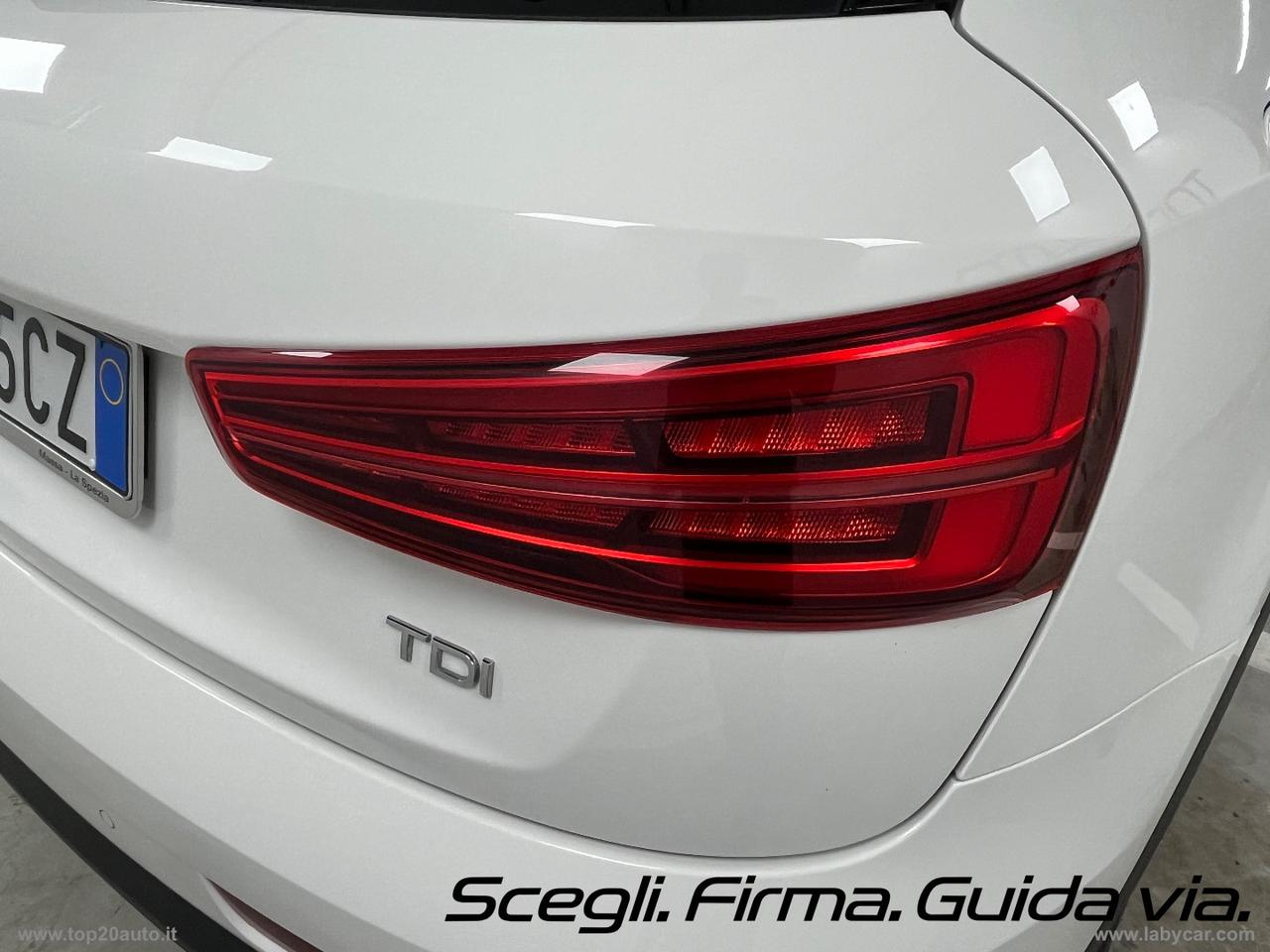 AUDI Q3 2.0 TDI 120CV EU6 Business