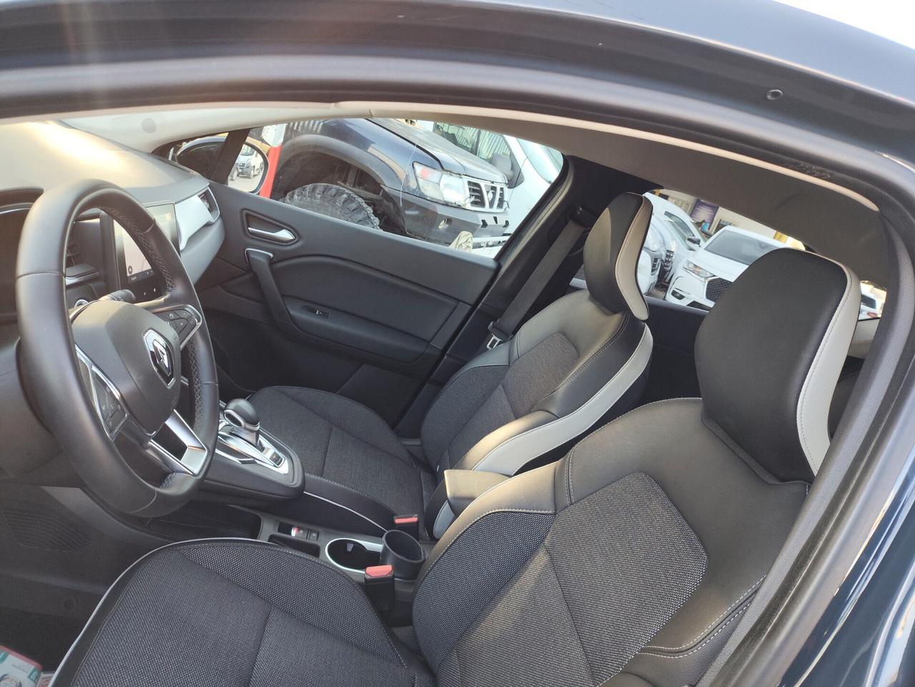 Renault Captur E-Tech 160 CV Intens. IVA inclusa nel prezzo
