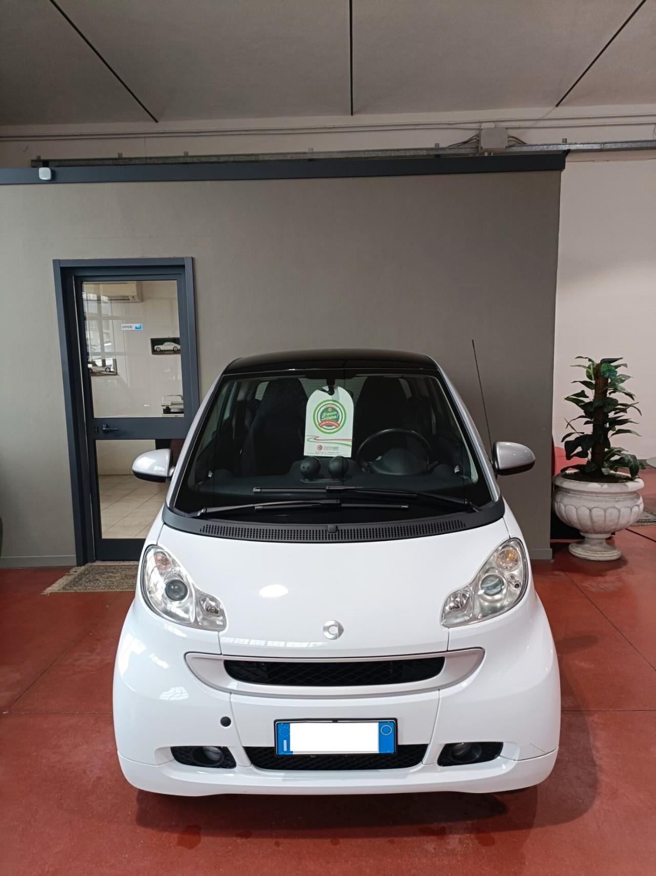 Smart ForTwo 1000 52 kW coupé passion-CLIMA-SERVO-CONTAGIRI-SOLO 87.000 KM