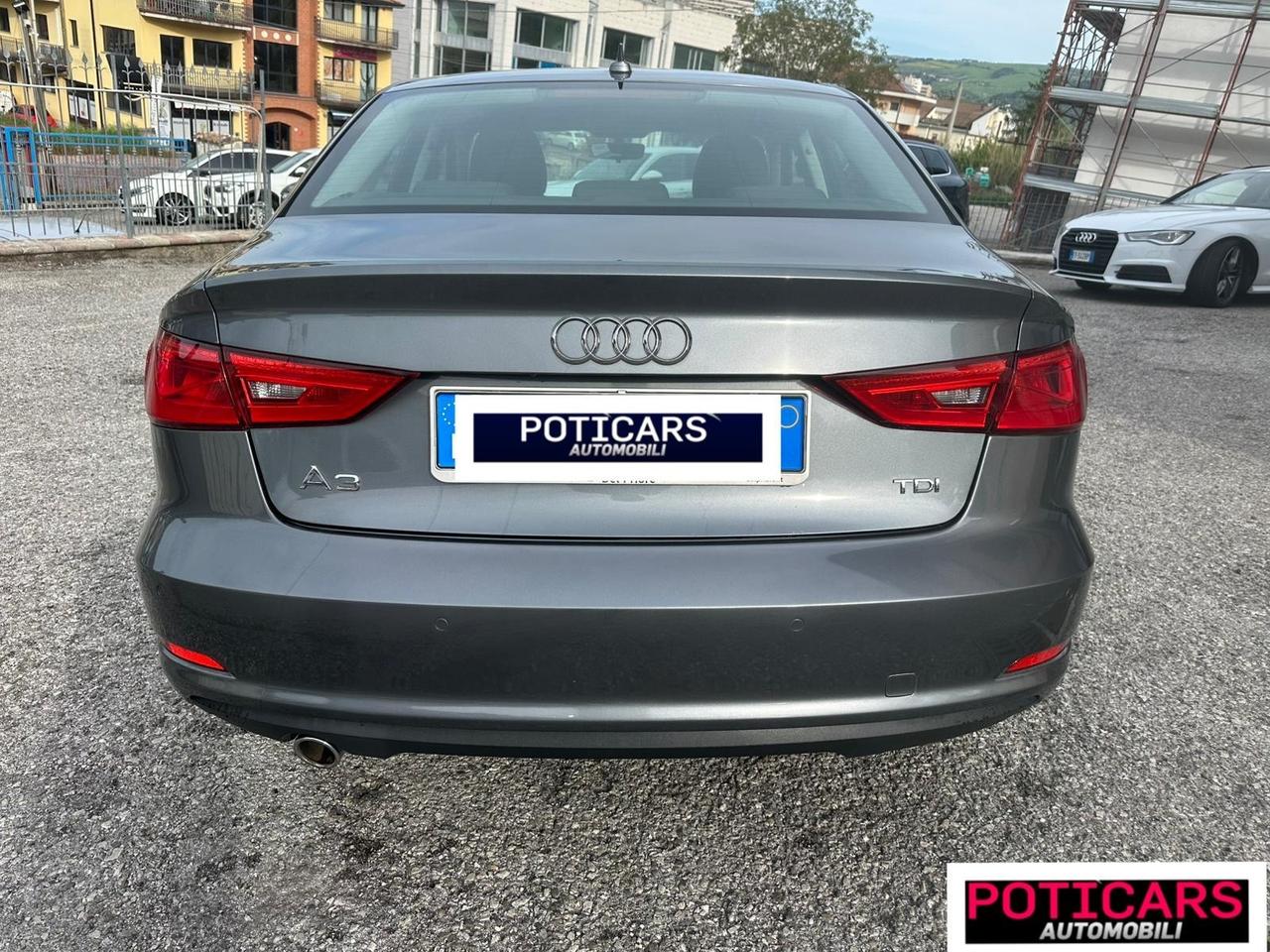Audi A3 Sedan 1.6 TDI clean diesel S tronic Attraction