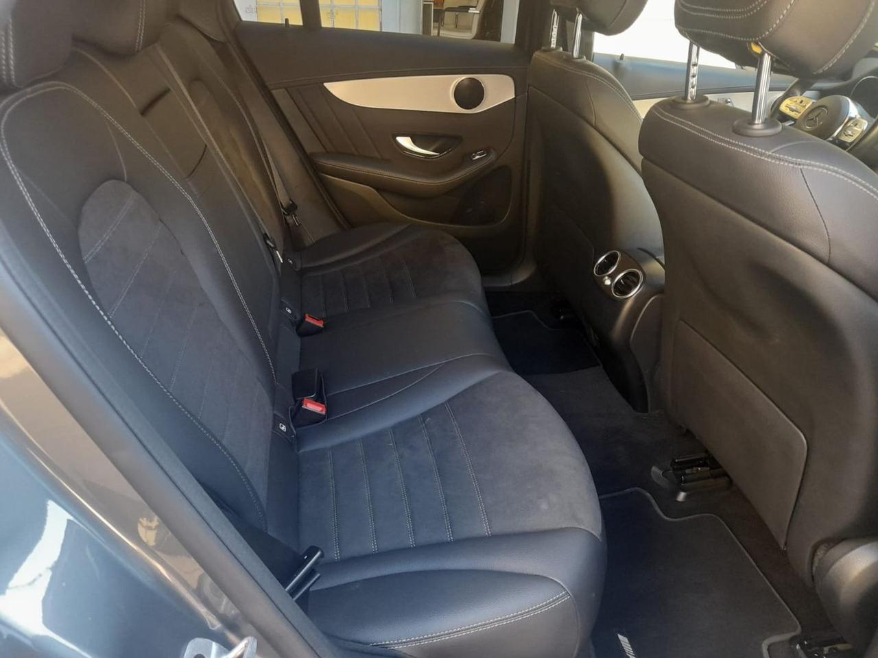 Mercedes-Benz GLC 220 Premium Plus #11059