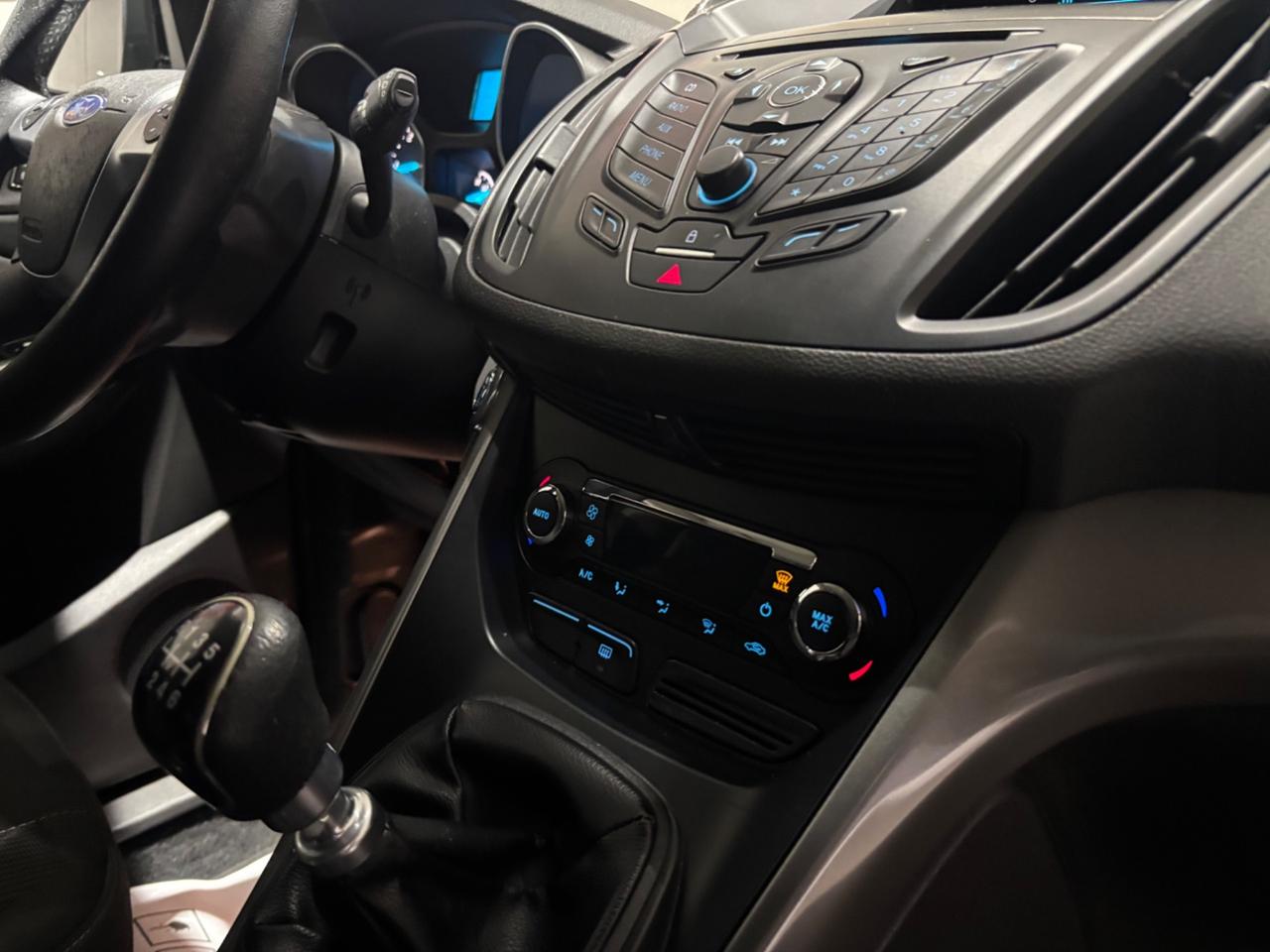 Ford Kuga 2.0 TDCI 115 CV 2WD Titanium