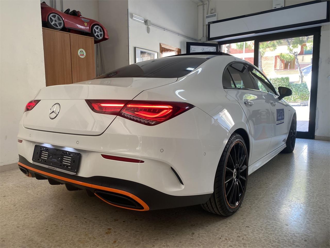 MERCEDES Classe CLA 180 d Premium AMG