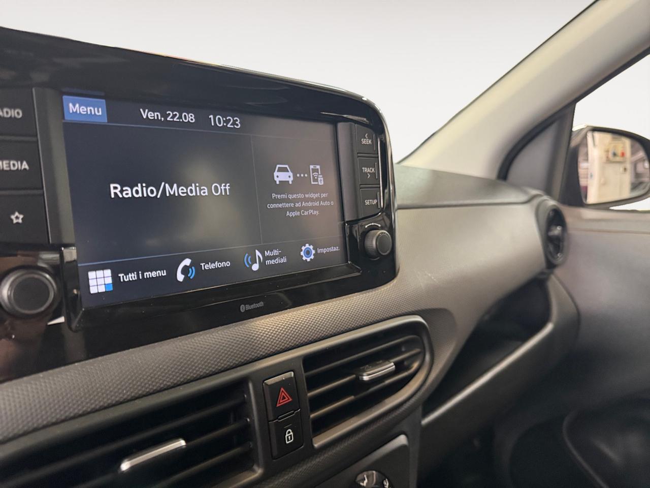 HYUNDAI i10 1.0 mpi Tech Connect Pack