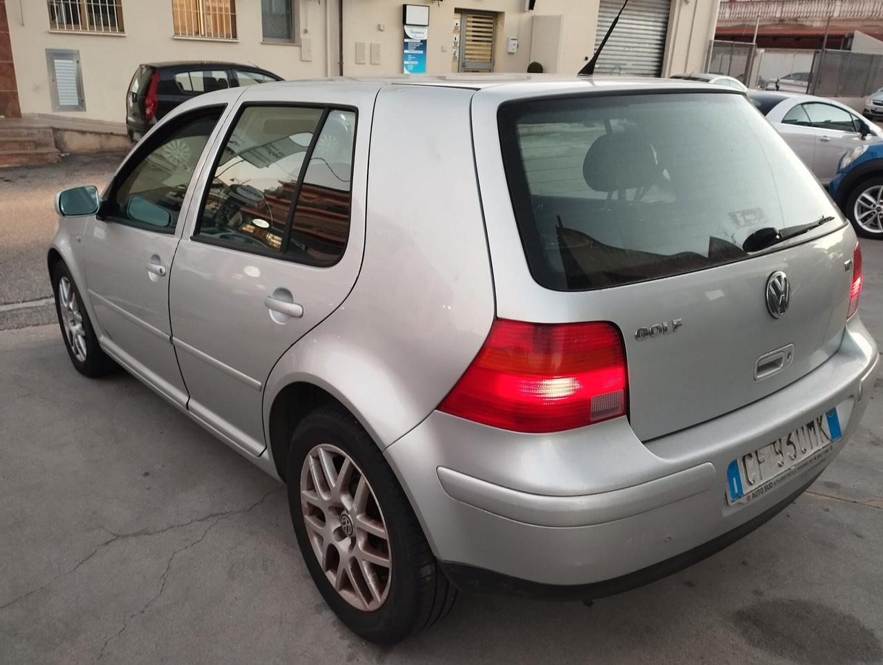 Volkswagen Golf 1.9 TDI/101 CV Comfortline