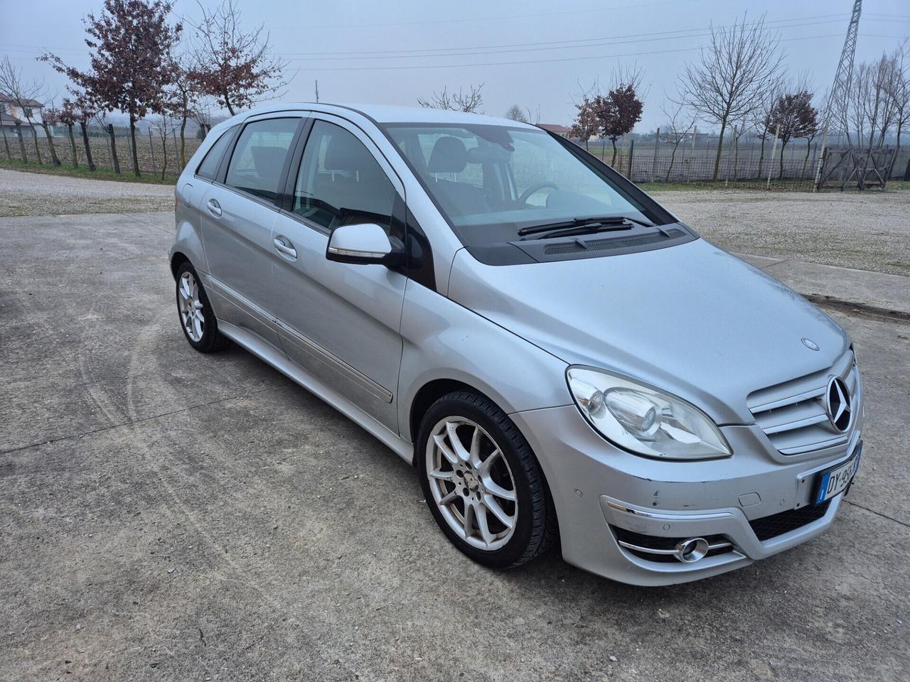 Mercedes-benz B 170 AUTOMATIC neopatentati