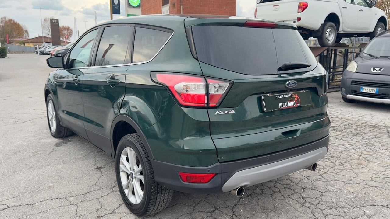 Ford Kuga 1.5 TDCI 120 CV S&S 2WD ST-Line