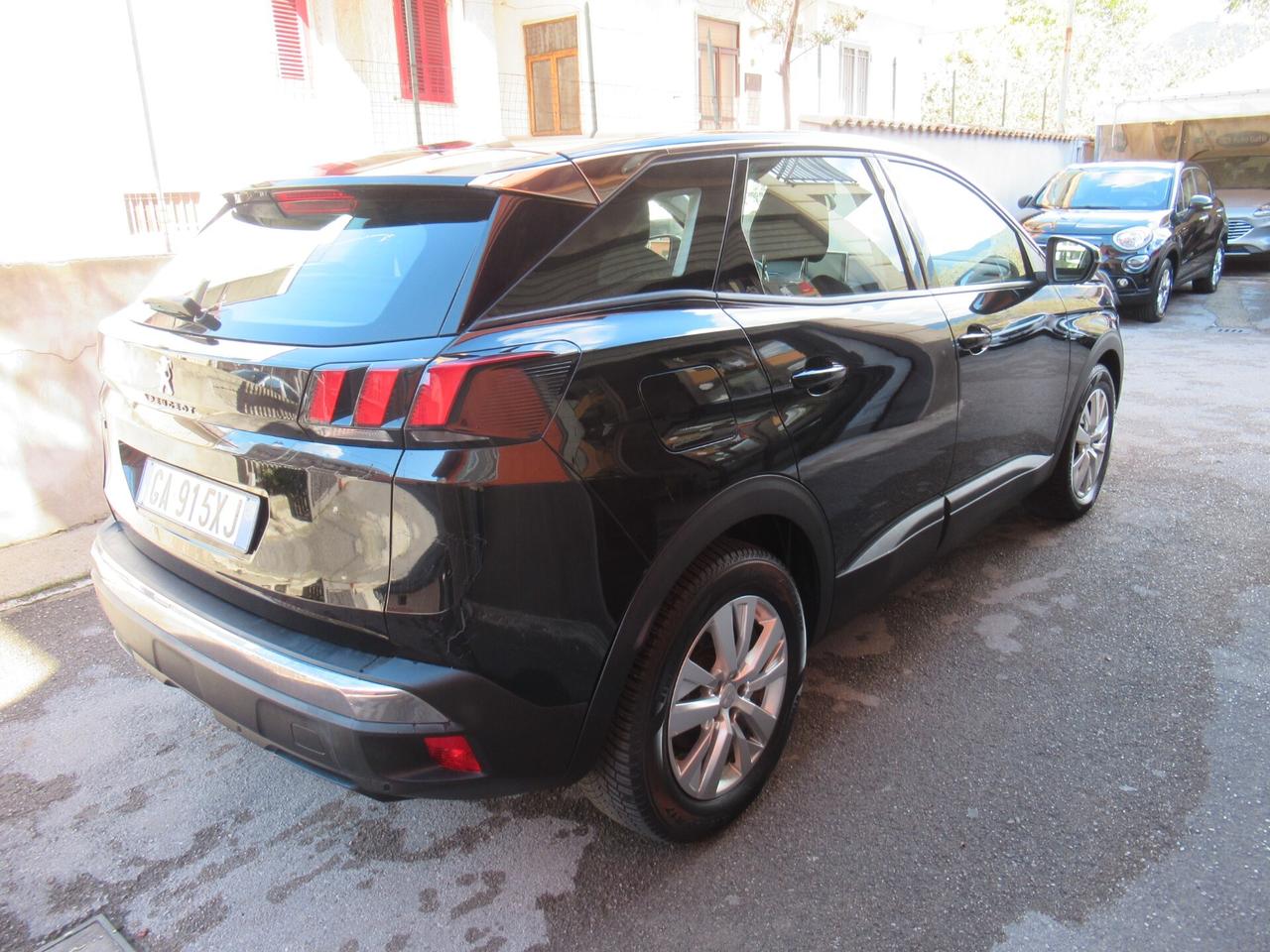 Peugeot 3008 BlueHDi 130 S&S Business