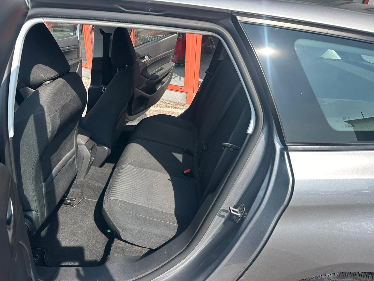 Peugeot 308 BlueHDi 100 S&S SW Business
