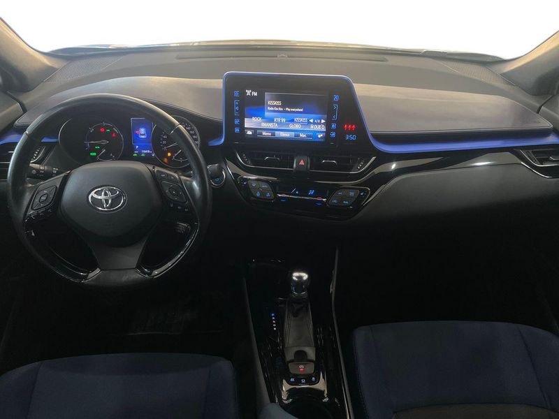 Toyota C-HR C-HR 1.8h Style 2wd e-cvt my18