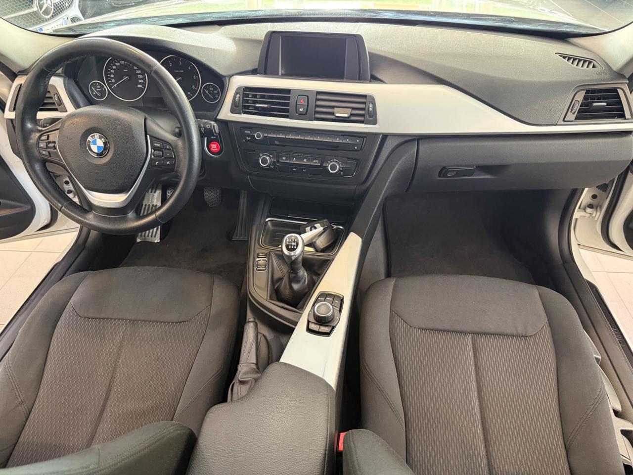 Bmw 320 Touring 320d MANUALE !!