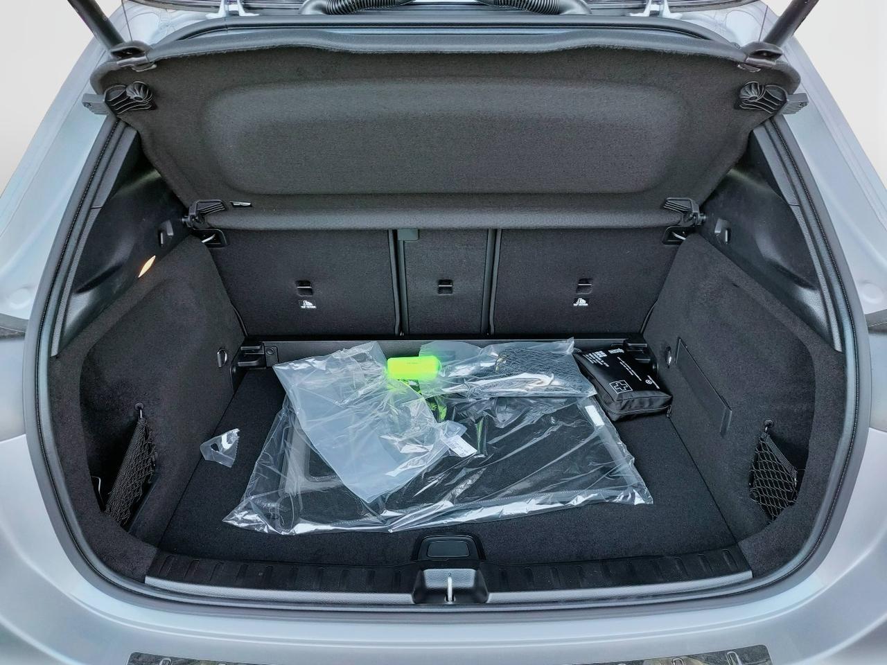 Mercedes-Benz GLA 200 d automatic